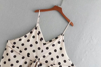 Pöttyös női ruha vékony pántokkal, fehér színben