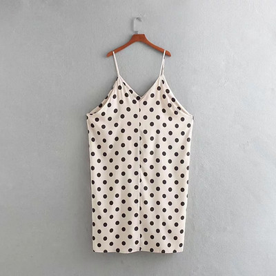 Pöttyös női ruha vékony pántokkal, fehér színben