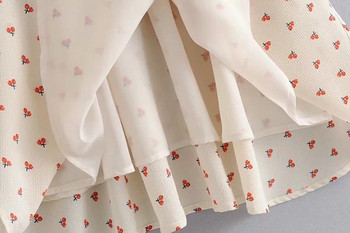 Rochie de dama cu maneca scurta si aplicatie - inimioare in alb