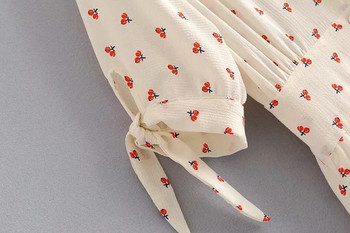 Rochie de dama cu maneca scurta si aplicatie - inimioare in alb