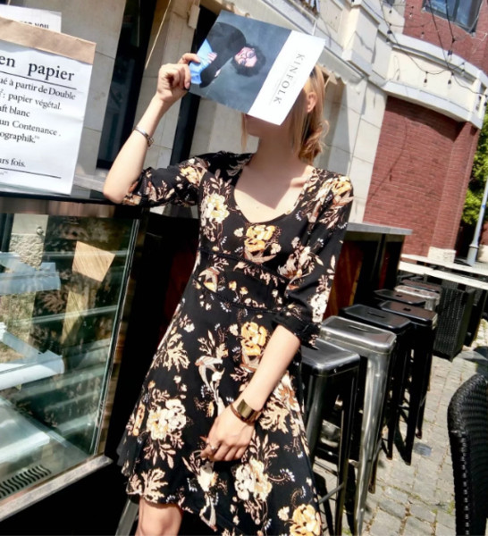 Rochie de dama cu model floral cu maneci 3/4