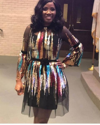 Rochie elegantă de damă cu paiete și mâneci lungi de culoare neagră