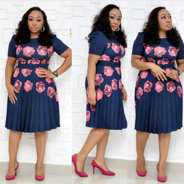 Modern női ruha 3/4-es ujjal és O-nyakú több színben