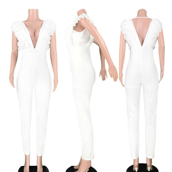 Elegáns női overall széles pántokkal, fehér színben