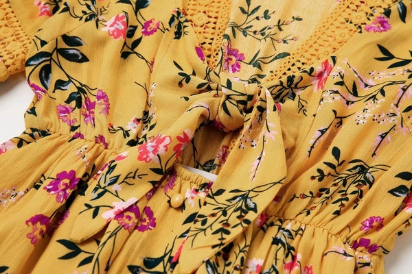 Rochie de vara dama cu maneca dreapta si scurta de culoare galbena