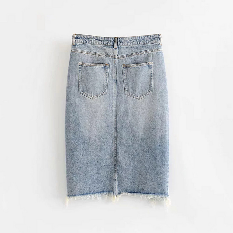 Fusta de dama moderna din denim cu motive rupte in culoare deschisa