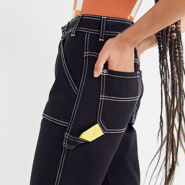 Női alkalmi farmernadrág fekete színben