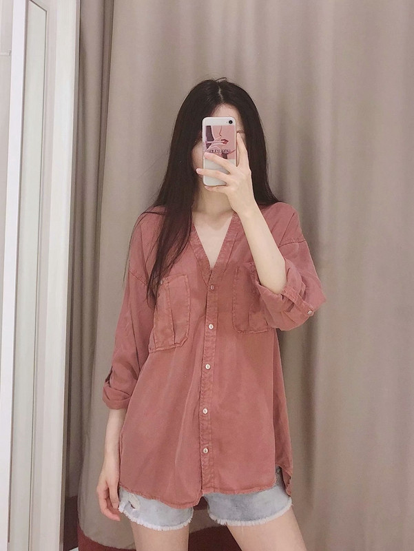 Cămașă casual de damă cu buzunare și nasturi