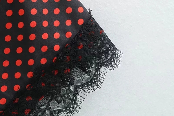 Maieu elegant de damă cu element de dantelă