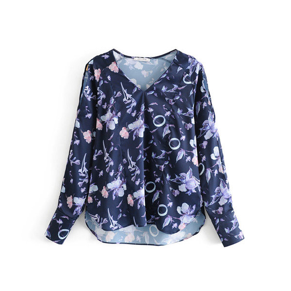 Bluza de dama cu model floral si decolteu in V