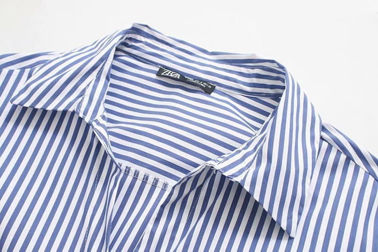 Cămașă lungă în dungi, cu nasturi și buzunar