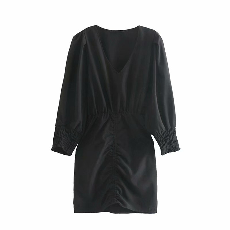 Rövid fekete ruha elasztikus derékkal