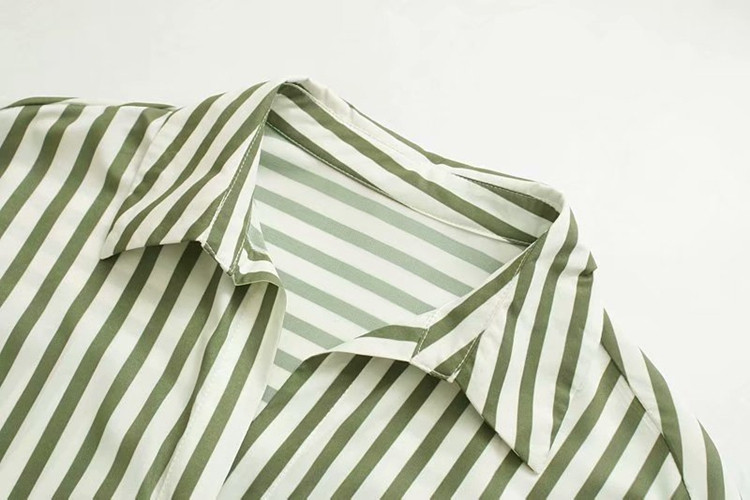 Női hosszú csíkos ing övvel