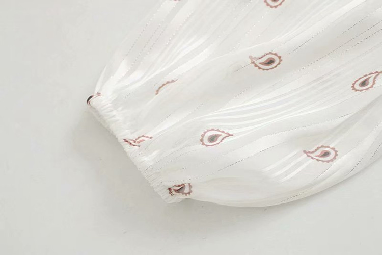 Cămașă elegantă de damă în alb cu model