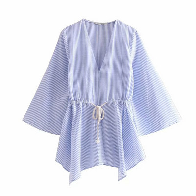 Csíkos, aszimmetrikus női blúz