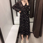 Virágmintás, V-nyakú hosszú női ruha