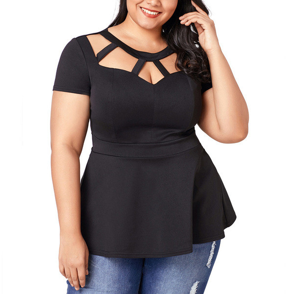 Bluză de damă elegantă cu mâneci scurte și decolteu adânc în negru