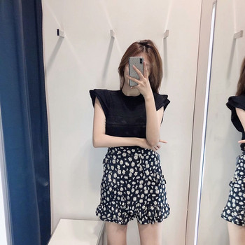 Rövid női szoknya-nadrág virágmintával