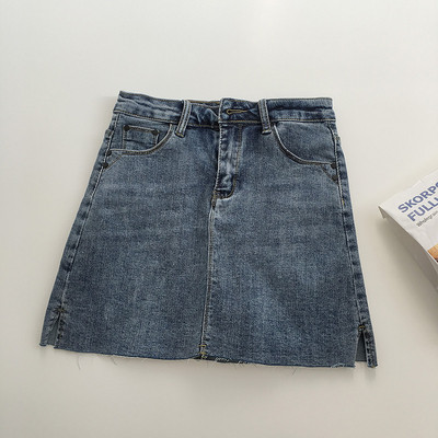 Női alkalmi farmerszoknya kék és fekete színben