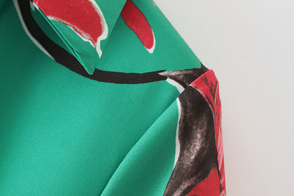 Rochie elegantă de damă, cu mâneci scurte și model