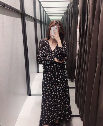 Virágmintás női hosszú ruha - szabású modell