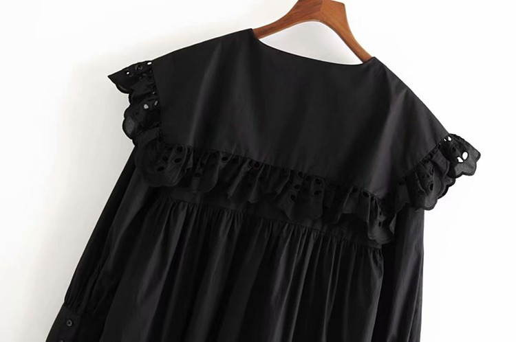 Rochie scurta de culoare neagra - model lat