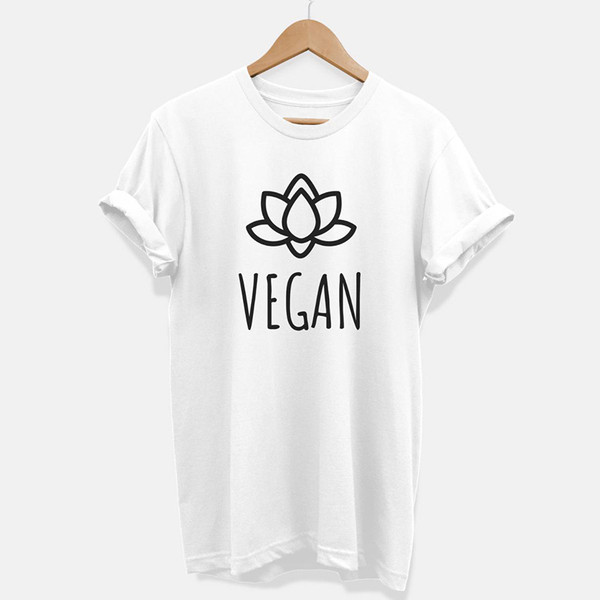 Tricou de dama modern cu inscriptie in mai multe culori