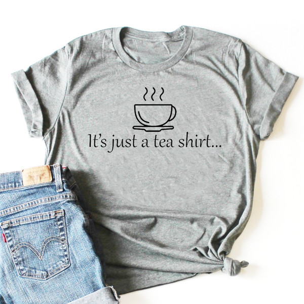 Tricou casual dama cu inscriptie si maneci scurte in mai multe culori