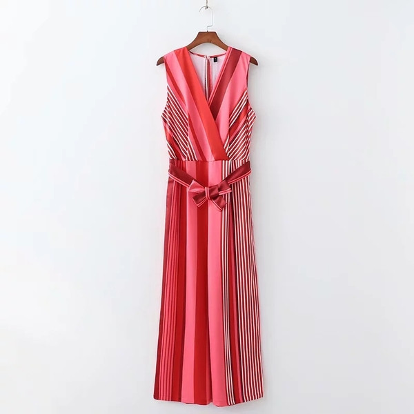 Rochie de damă în dungi cu decolteu în V