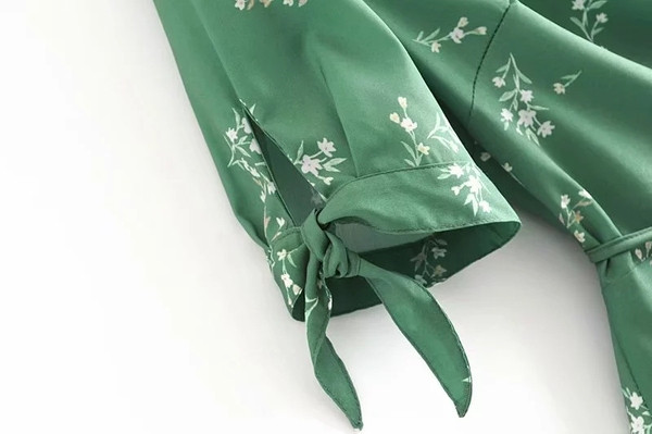 Bluza de dama cu maneca scurta de culoare verde