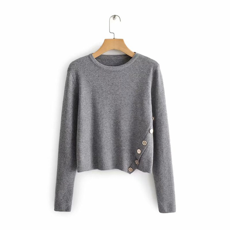 Pulover asimetric de dama din tricotat subtire cu nasturi