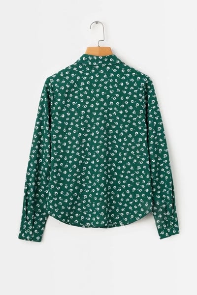 Cămașă de damă cu culoarea dreapta și verde