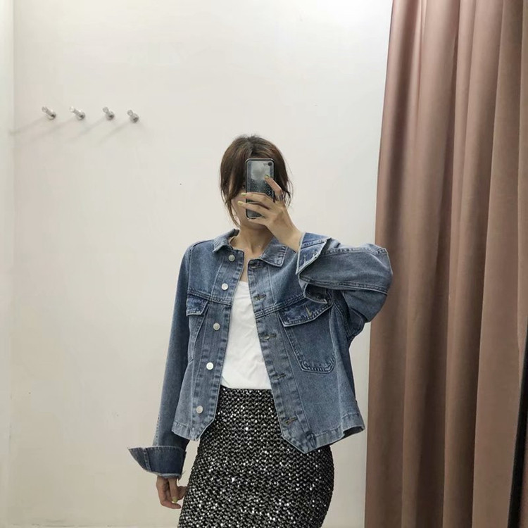 Дамско дънково яке в син цвят