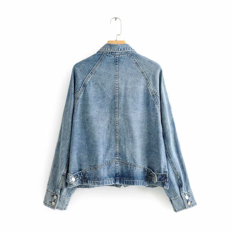 Дамско дънково яке в син цвят