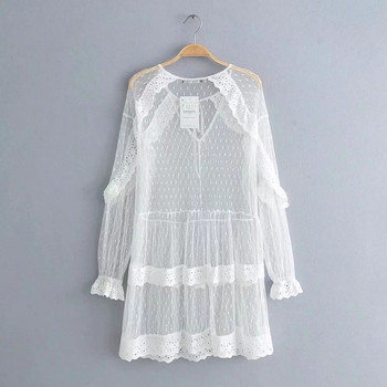 Női csipkeruha O-nyakkal, fehér színben
