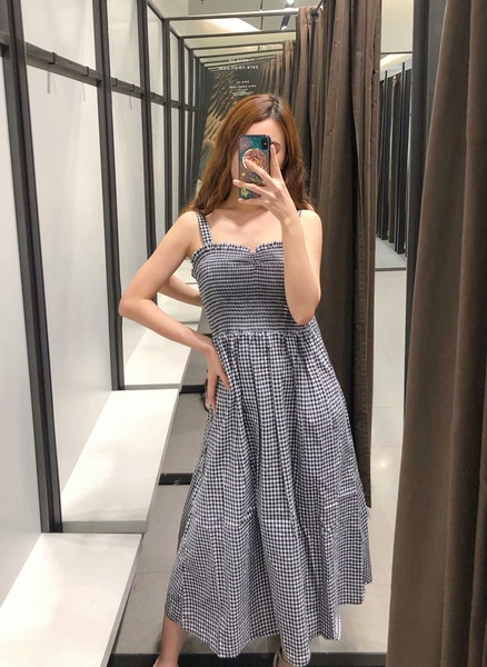 Női hosszú kockás ruha vékony pántokkal