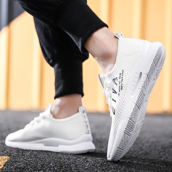 Tenisi moderni pentru bărbați cu șireturi în trei culori