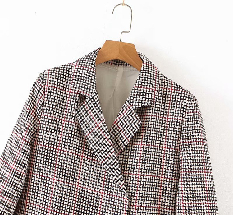 Geaca de dama lunga in carouri cu buzunare