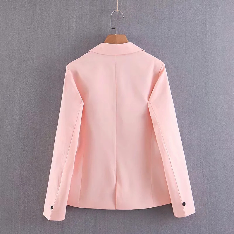 Geaca de dama actuala cu nasture in roz