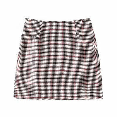Fusta de dama scurta in carouri