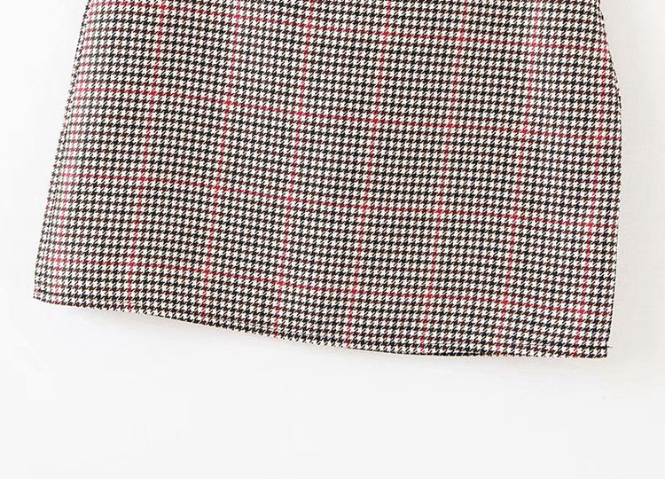 Fusta de dama scurta in carouri