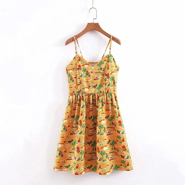 Női ruha vékony pántokkal, színes rátéttel