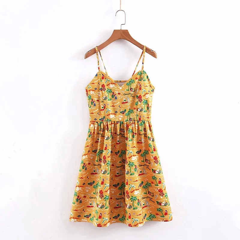 Női ruha vékony pántokkal, színes rátéttel