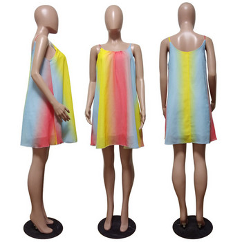 Lezser, színes női ruha vékony pántokkal és O-nyakkal