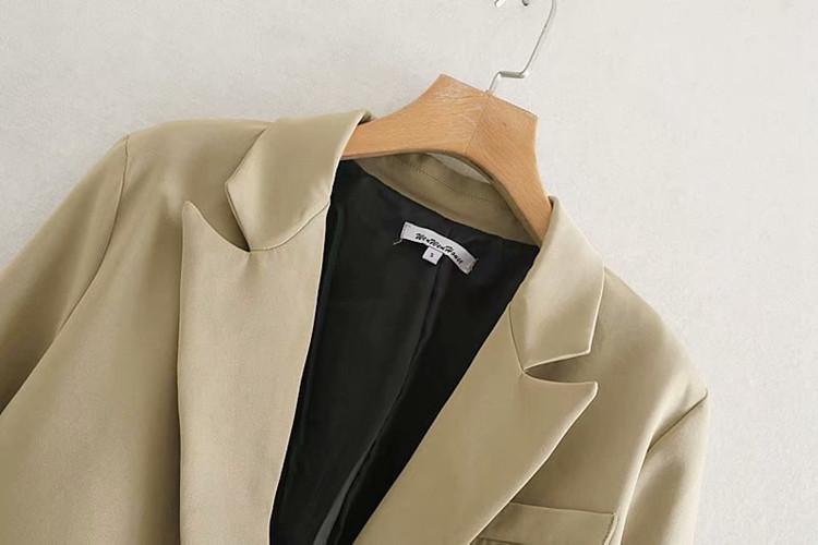 Elegáns barna női kabát