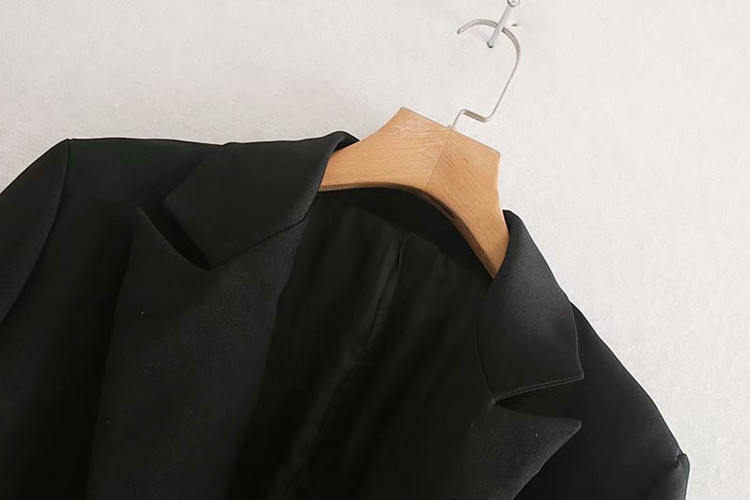 Geaca eleganta de dama de culoare neagra - model drept