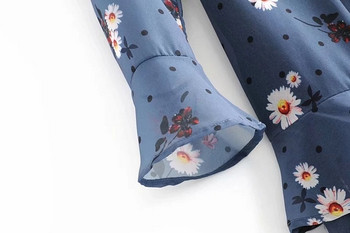 V-nyakú, virágmintás női ruha, hosszú ujjal