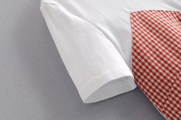 Fehér O-nyakú női póló