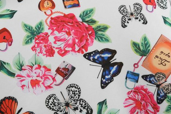 Rochie moderna de dama cu bretele late in alb cu aplicatie