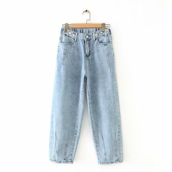 Női modern farmer világoskék színben - nagy méretben